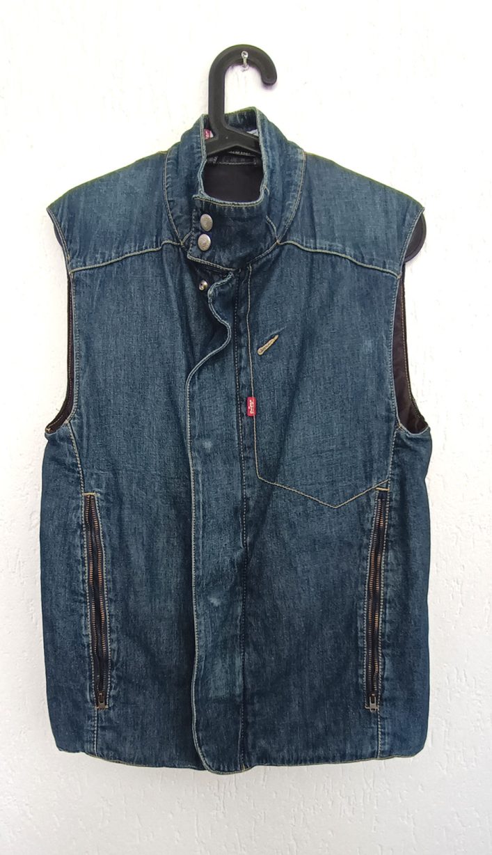 Vintage Levi's hand-painted Jeans waistcoat Carp Koi front view closed waistcoat