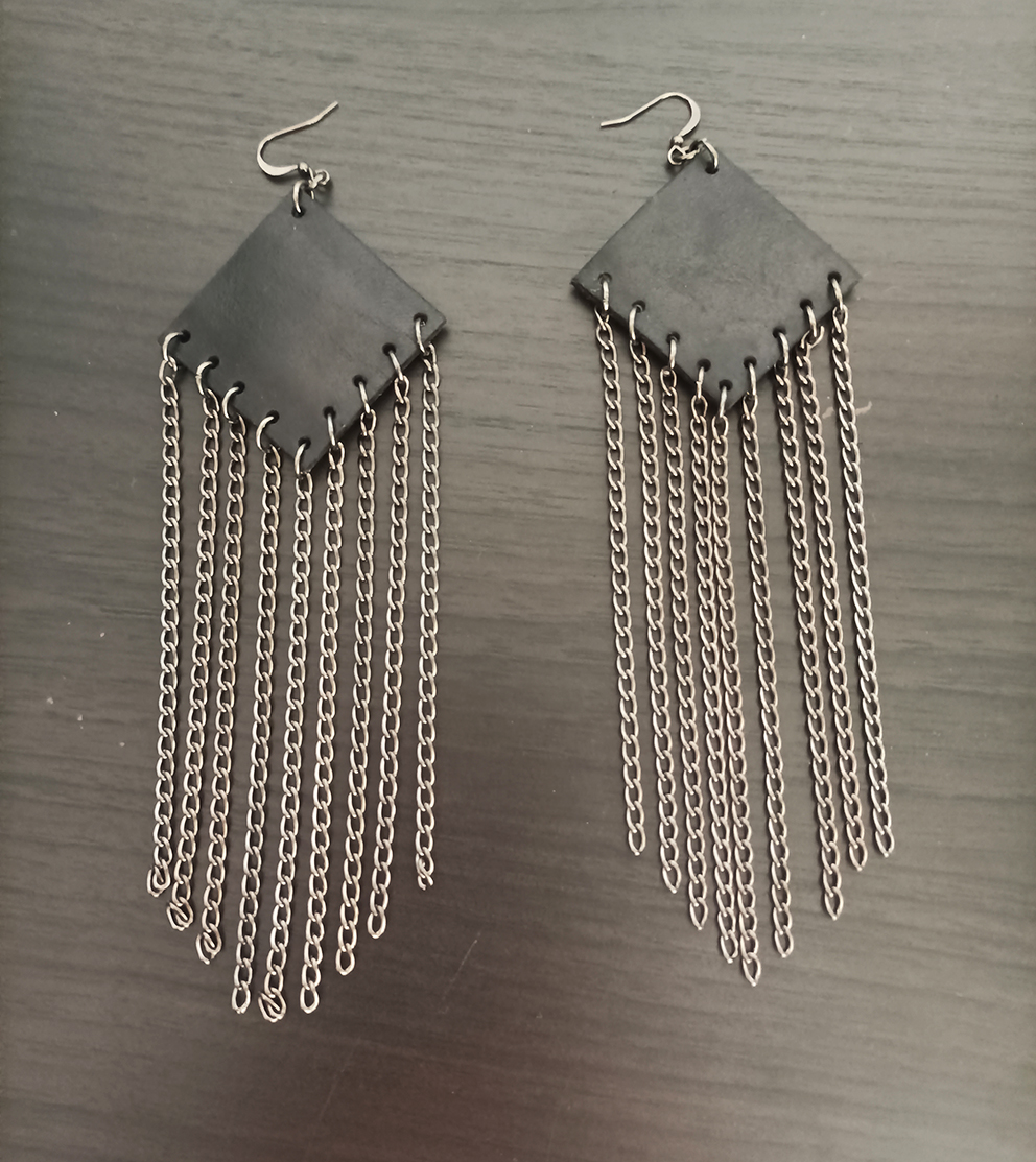 Orecchini pendenti in pelle nera "Black Square" - Image 3