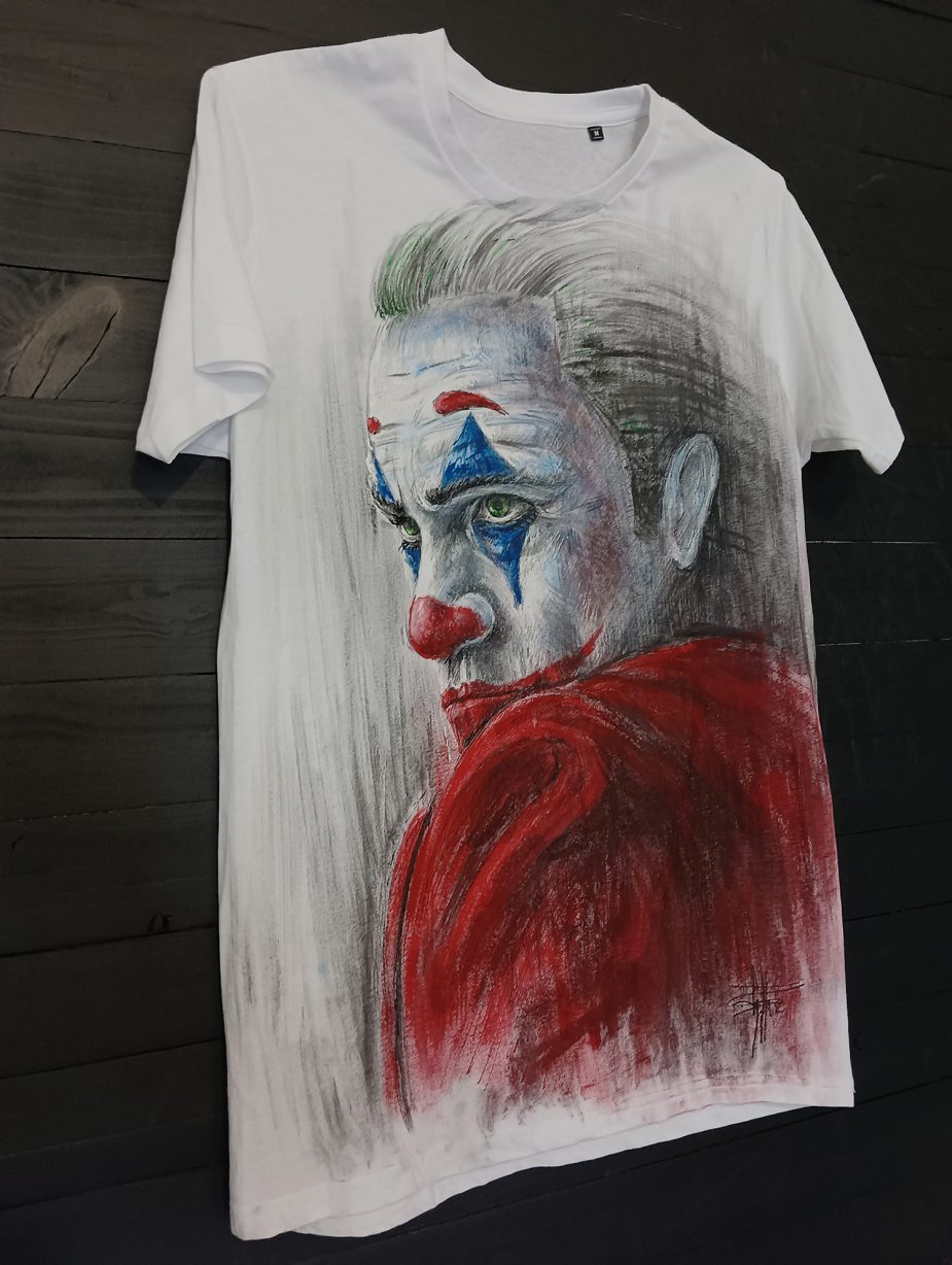 T shirt "Joker J.Phoenix" dipinta a mano - immagine 3